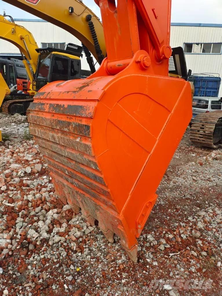 Hitachi ZX 350 H حفارات زحافة