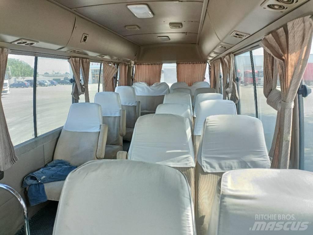 Toyota Coaster Bus حافلة صغيرة