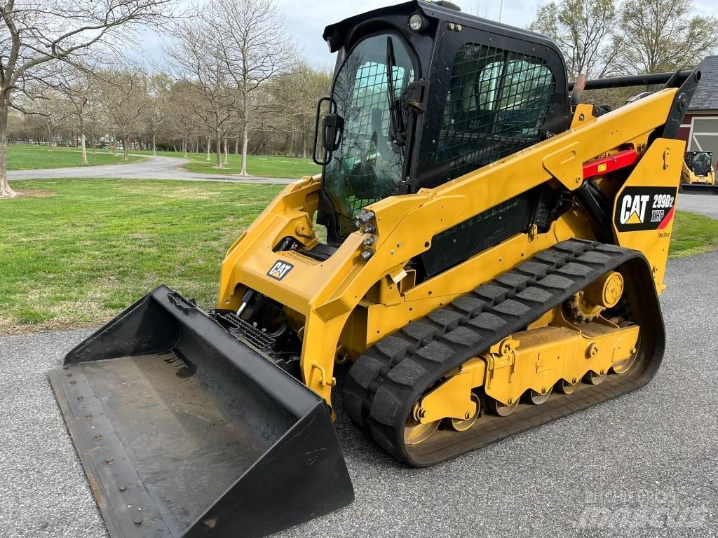 CAT 299 D 2 XHP لوادر انزلاقية التوجيه