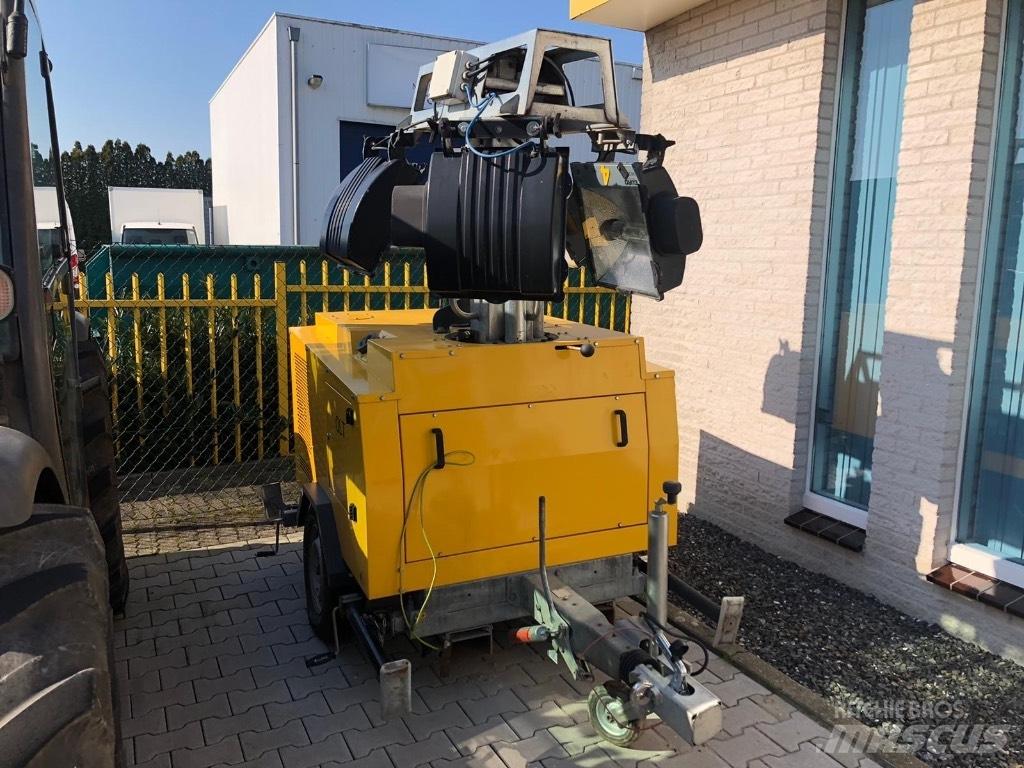 Atlas Copco QLTH40 أبراج خفيفة