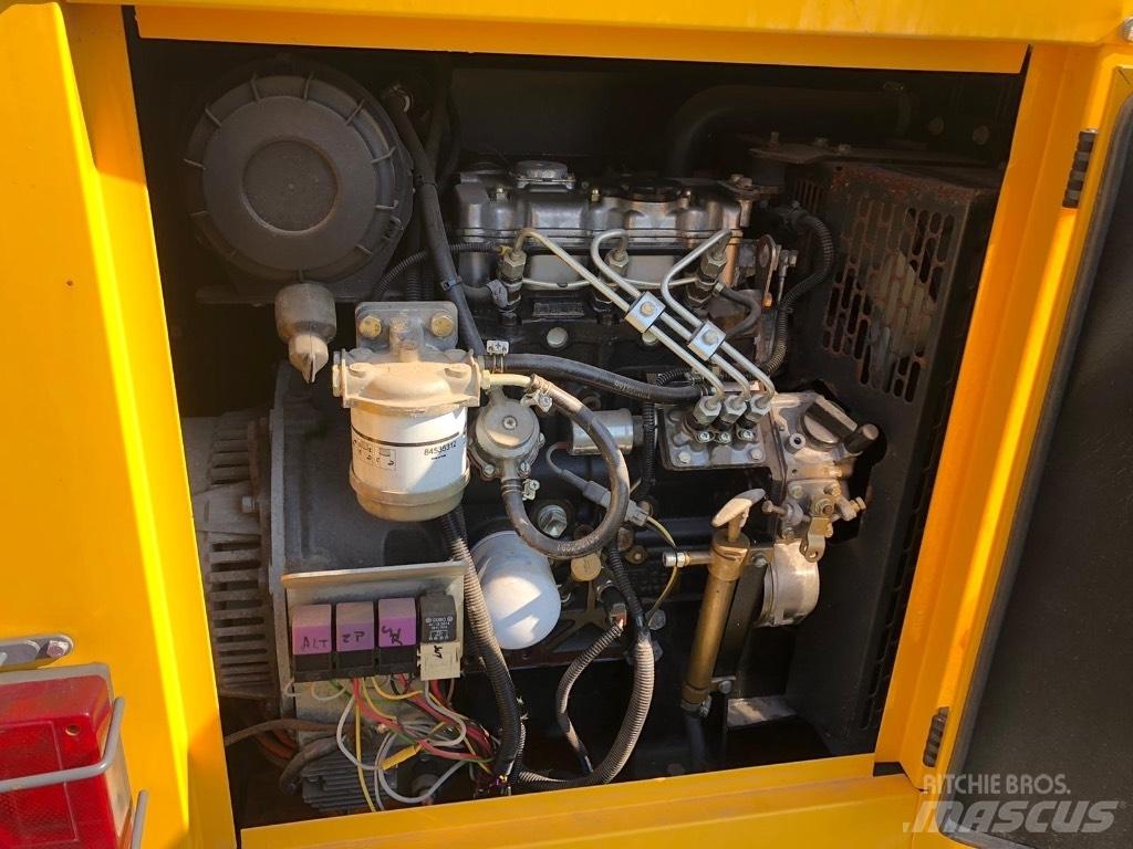 Atlas Copco QLTH40 أبراج خفيفة