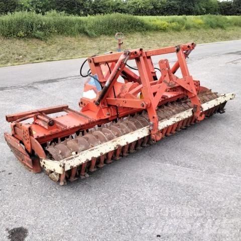 Kuhn HR 3001D الكاسحات وقلابات التربة ذات المحركات