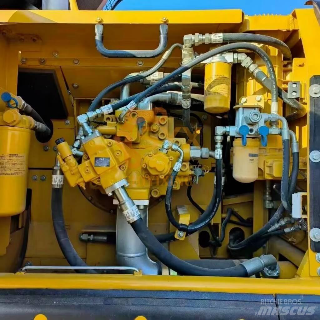 CAT 336 D حفارات زحافة