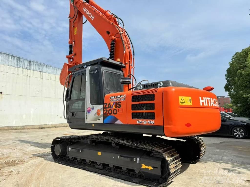 Hitachi ZX 200-3 G حفارات زحافة