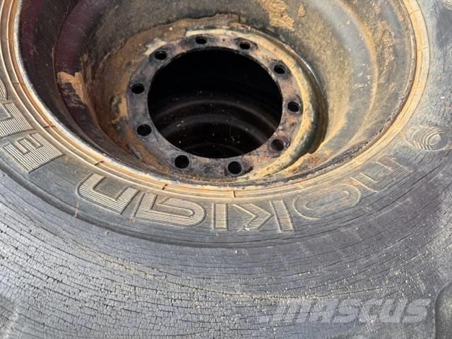 Nokian 600/50/22.5 الإطارات والعجلات والحافات