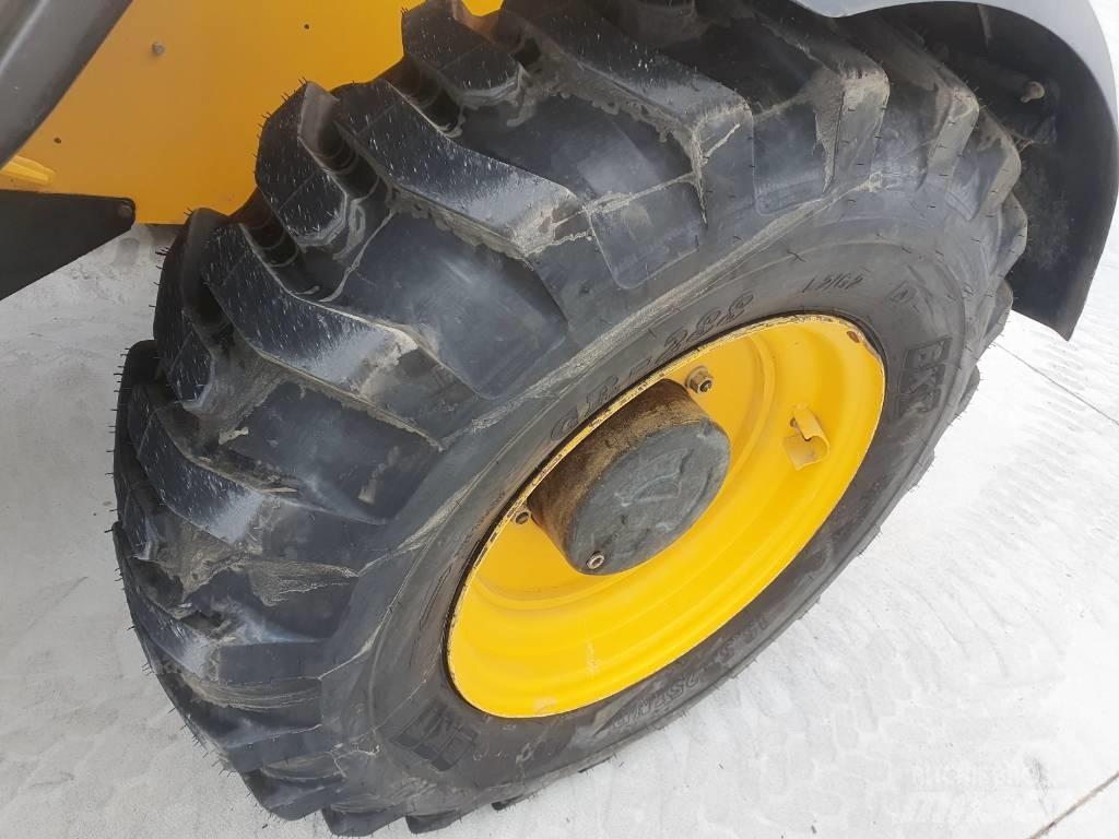 JCB 540-140     M329 رافعة تلسكوبية