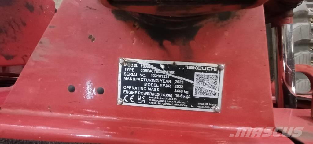 Takeuchi TB 325 R حفارات صغيرة أقل من 7 طن (حفارات صغيرة)