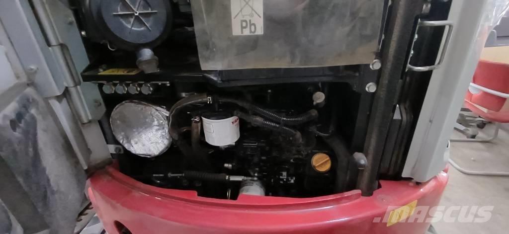 Takeuchi TB 325 R حفارات صغيرة أقل من 7 طن (حفارات صغيرة)