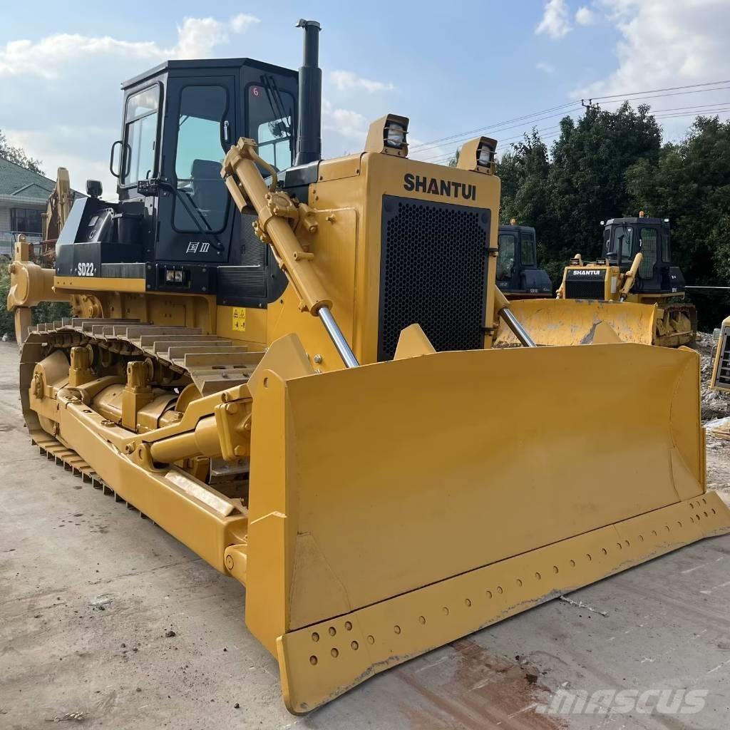 Shantui SD 22 بلدوزرات مجنزرة