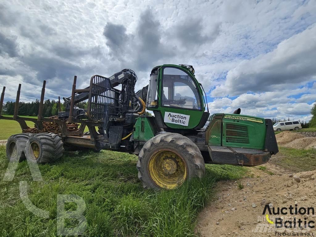 John Deere 1010 E شاحنات
