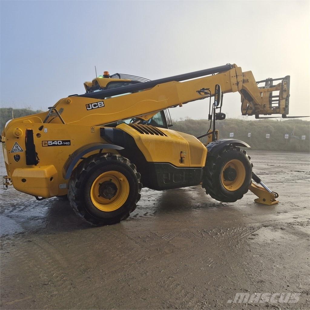 JCB 540-140 مناولات متداخلة