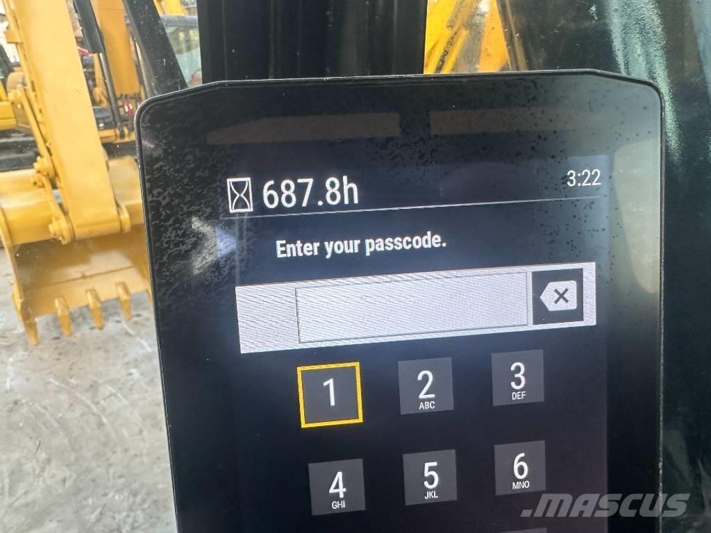CAT 320 GC حفارات زحافة