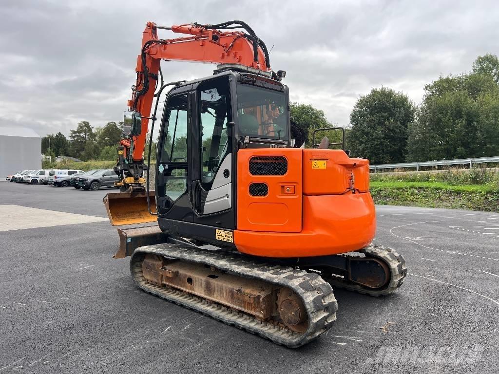 Hitachi ZX 85 US-6 حفارات وسط 7 طن - 12 طن