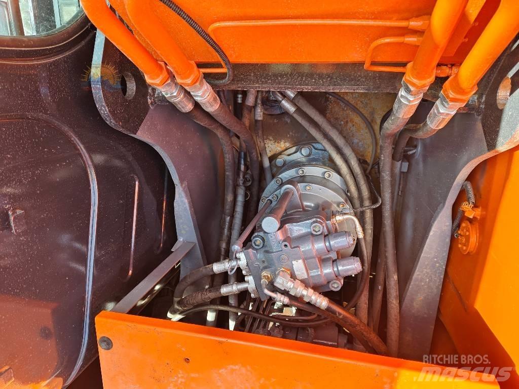 Hitachi ZX 130 حفارات زحافة