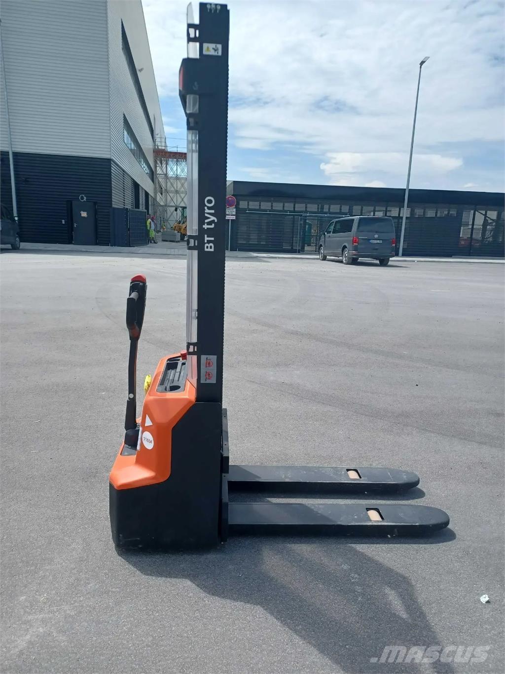 Toyota BT SHE100 رافعات ومنصات أخرى