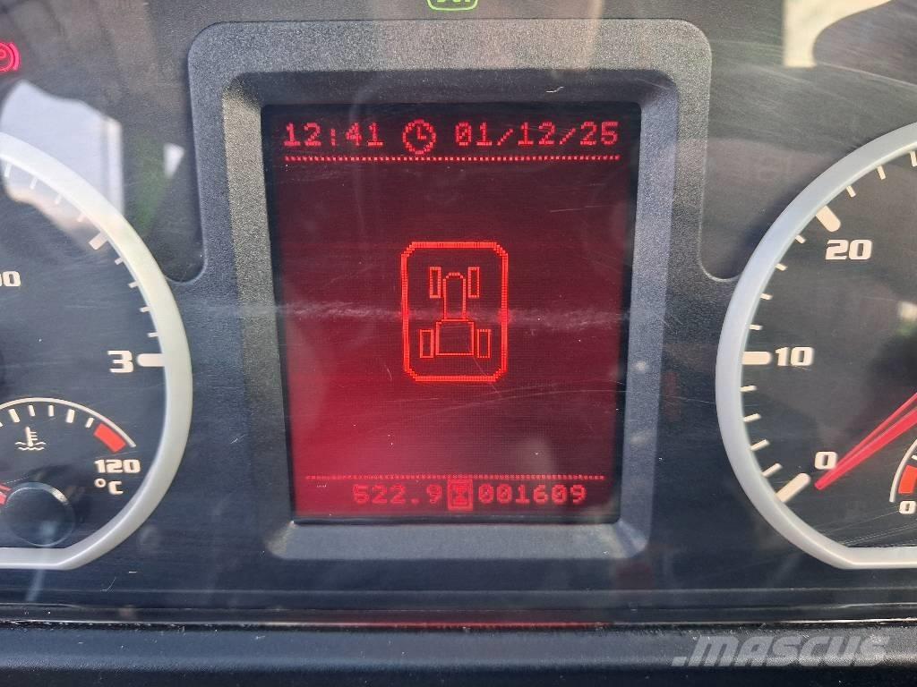 Merlo P 27.6 Plus معدات مناولة لأغراض الزراعة