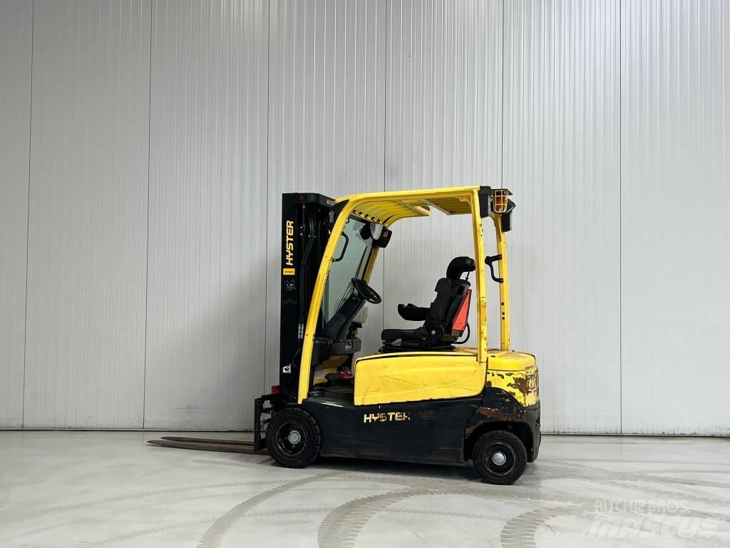 Hyster J2.0XN LWB شاحنات ذات رافعات شوكية تعمل بالكهرباء