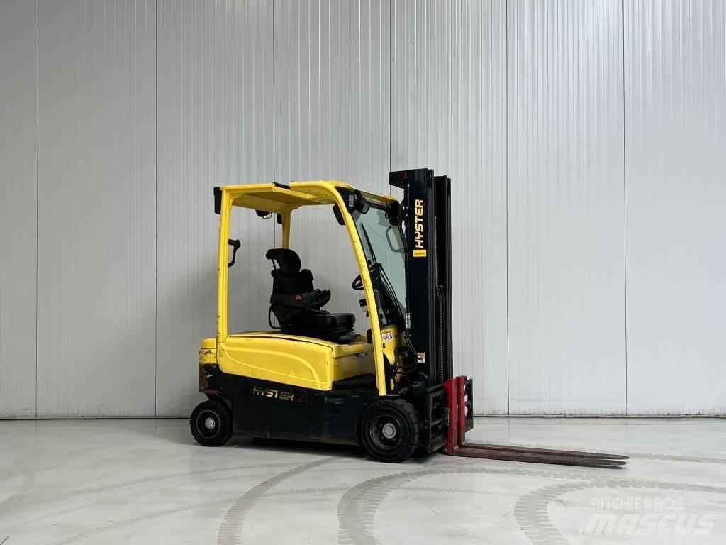 Hyster J2.0XN LWB شاحنات ذات رافعات شوكية تعمل بالكهرباء