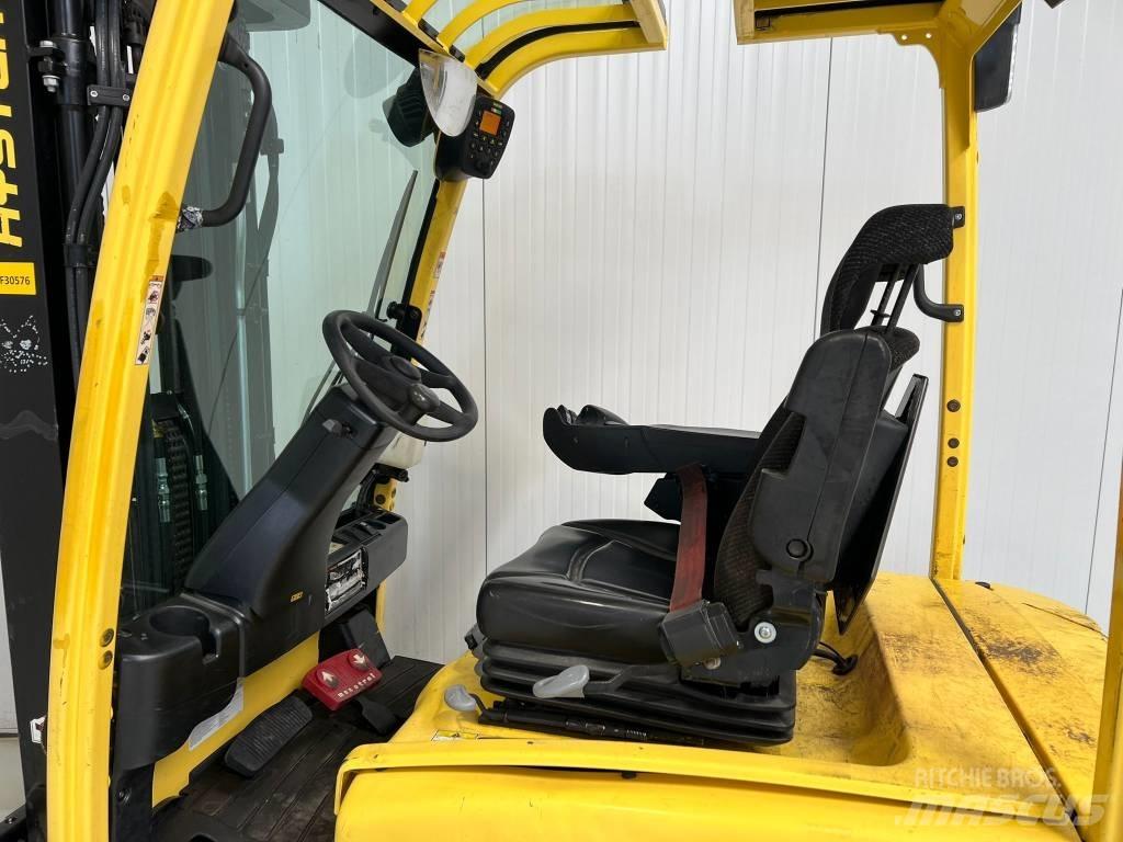 Hyster J2.0XN LWB شاحنات ذات رافعات شوكية تعمل بالكهرباء