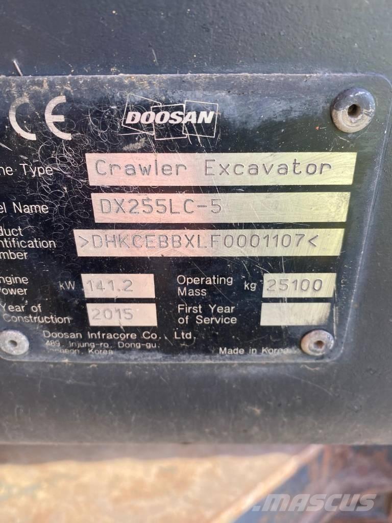 Doosan DX 255 LC-5 حفارات زحافة