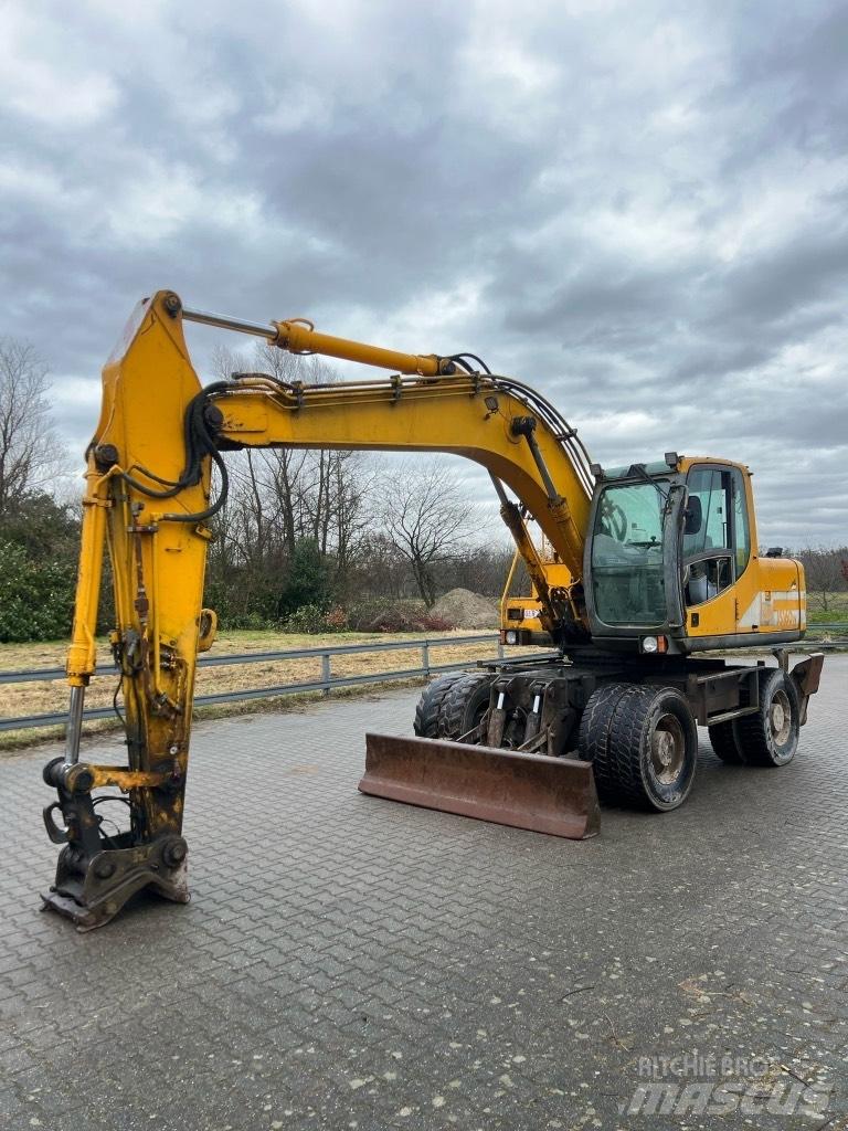 JCB JS 160 W حفارات بعجل