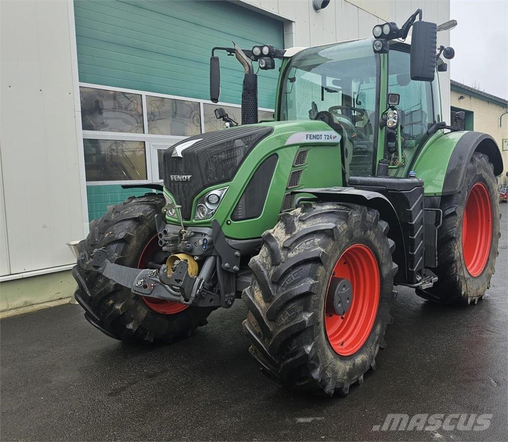 Fendt 724 Vario الجرارات