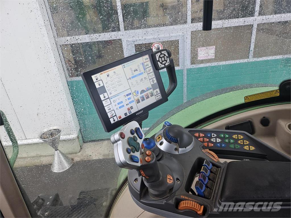 Fendt 724 Vario الجرارات
