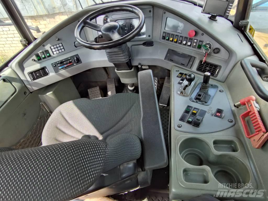 Volvo A25D ساحبات مفصلية