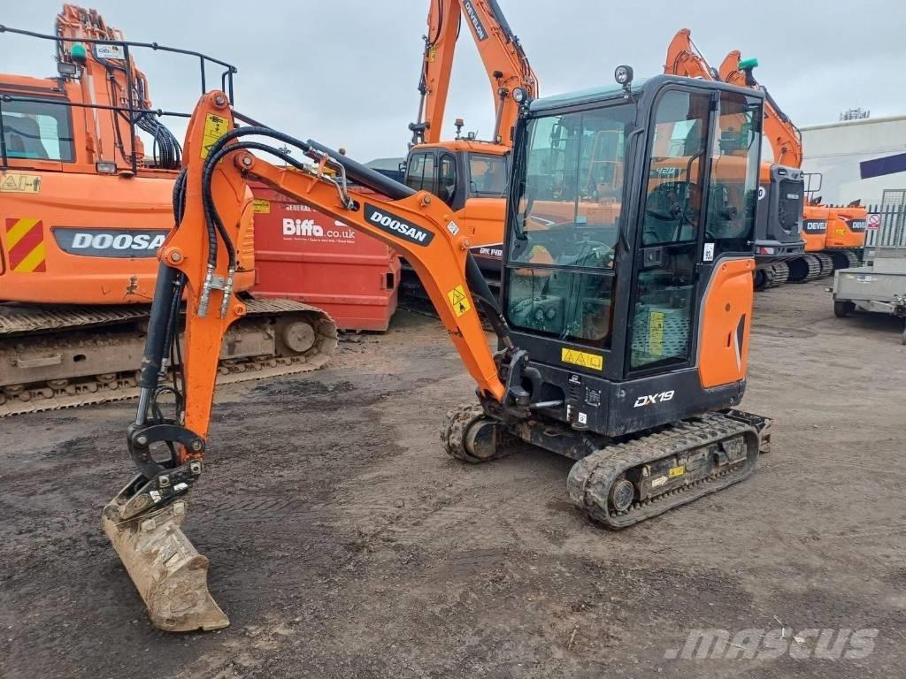 Doosan DX 19 حفارات صغيرة أقل من 7 طن (حفارات صغيرة)