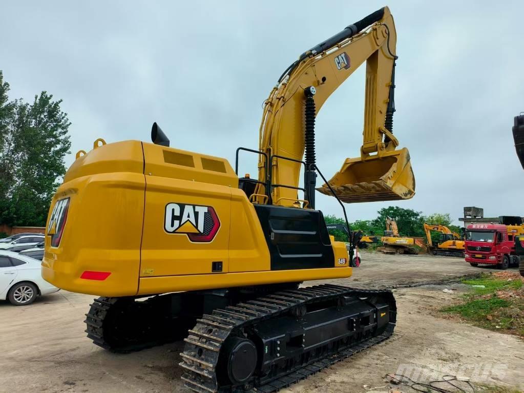 CAT 349GC حفارات زحافة