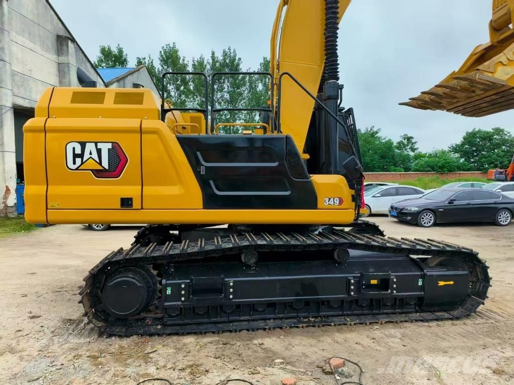 CAT 349GC حفارات زحافة