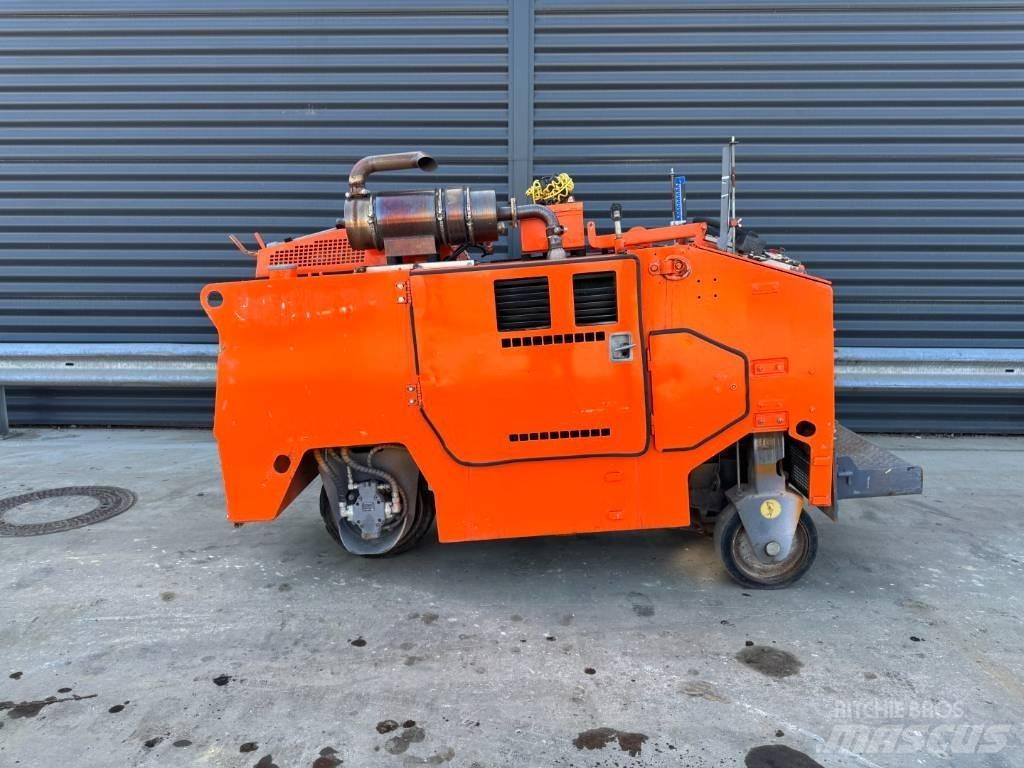 Wirtgen W 350 ماكينات الكشط البارد للأسفلت