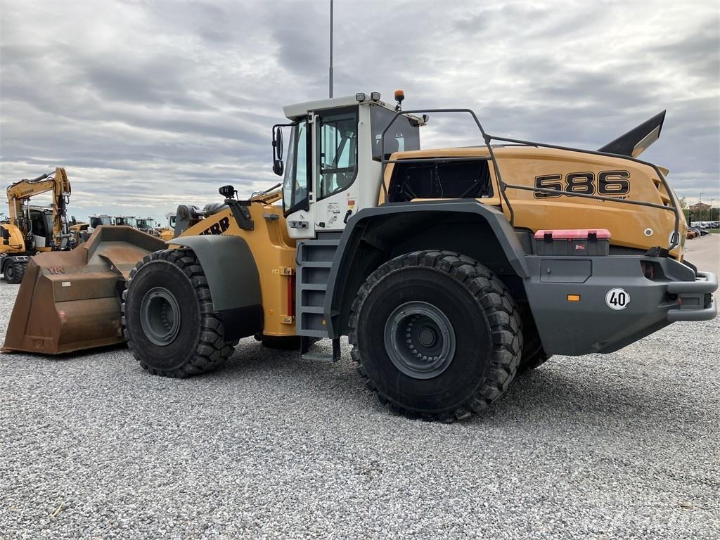 Liebherr L586 Xpower لوادر بعجل