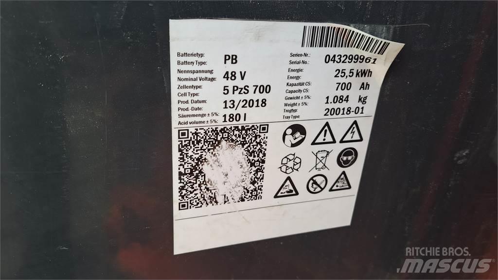 Linde E18PH-02 شاحنات ذات رافعات شوكية تعمل بالكهرباء
