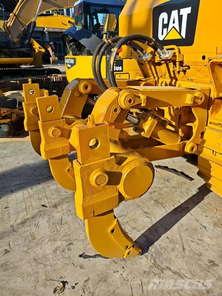 CAT D6G بلدوزرات مجنزرة