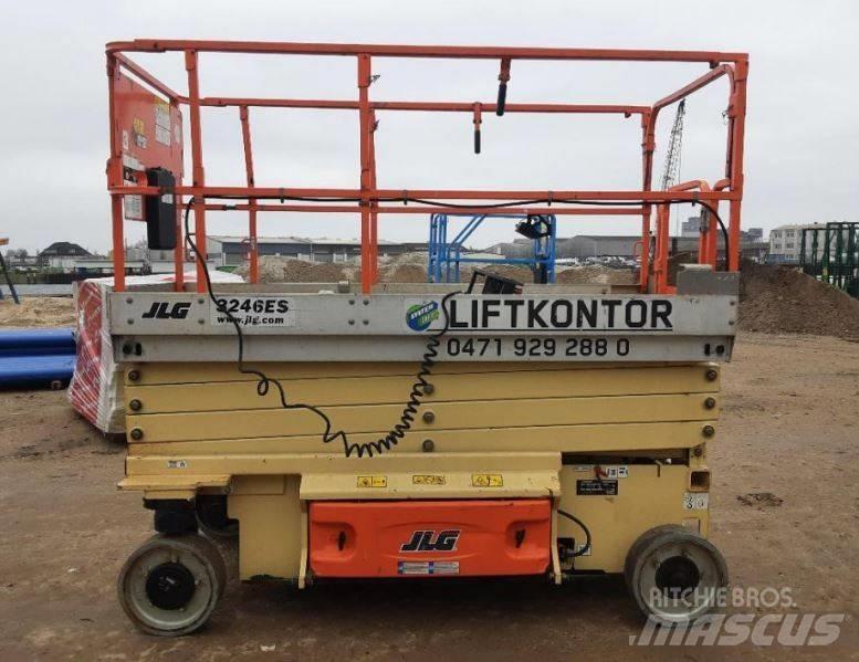 JLG 3246 ES رافعات مقصية الشكل