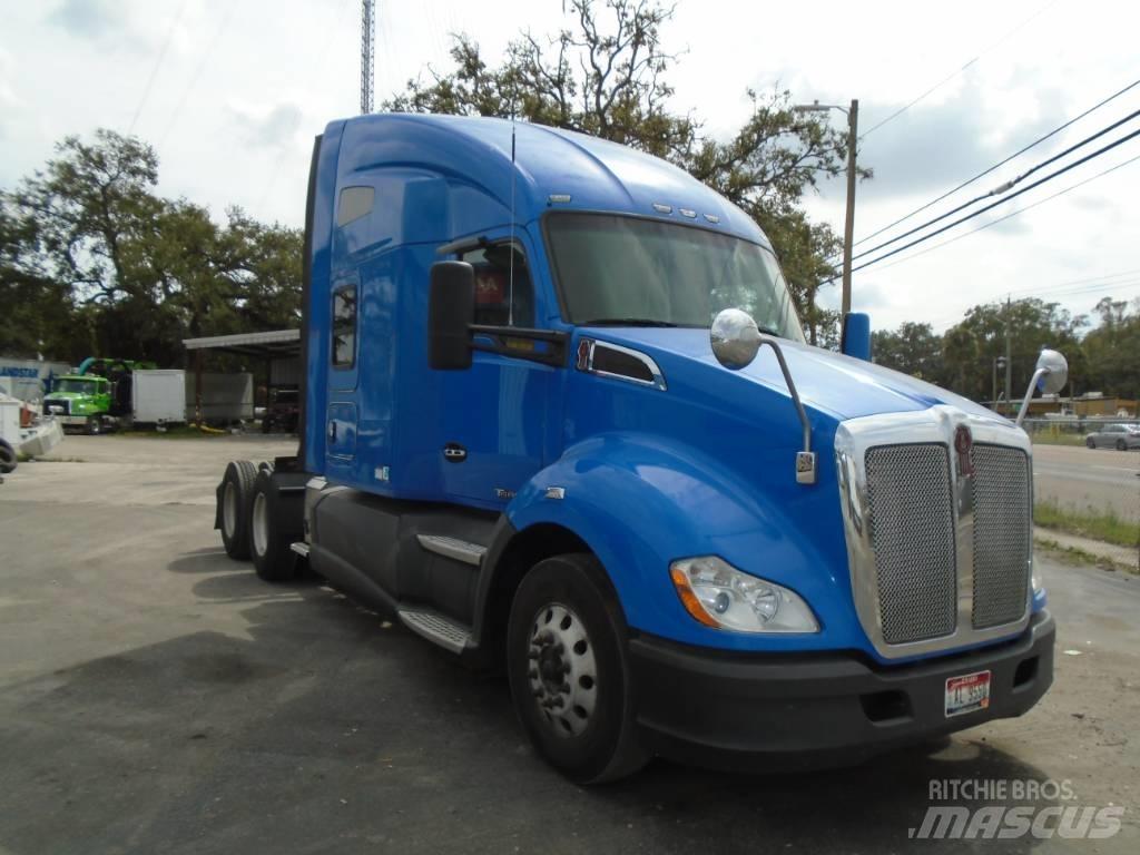 Kenworth T680 وحدات الجر