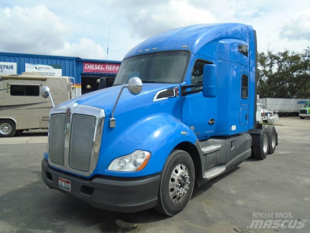 Kenworth T680 وحدات الجر