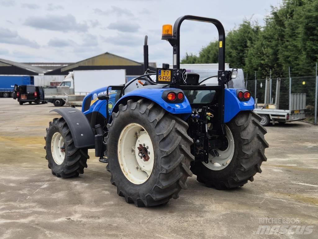 New Holland T 4.75 S الجرارات
