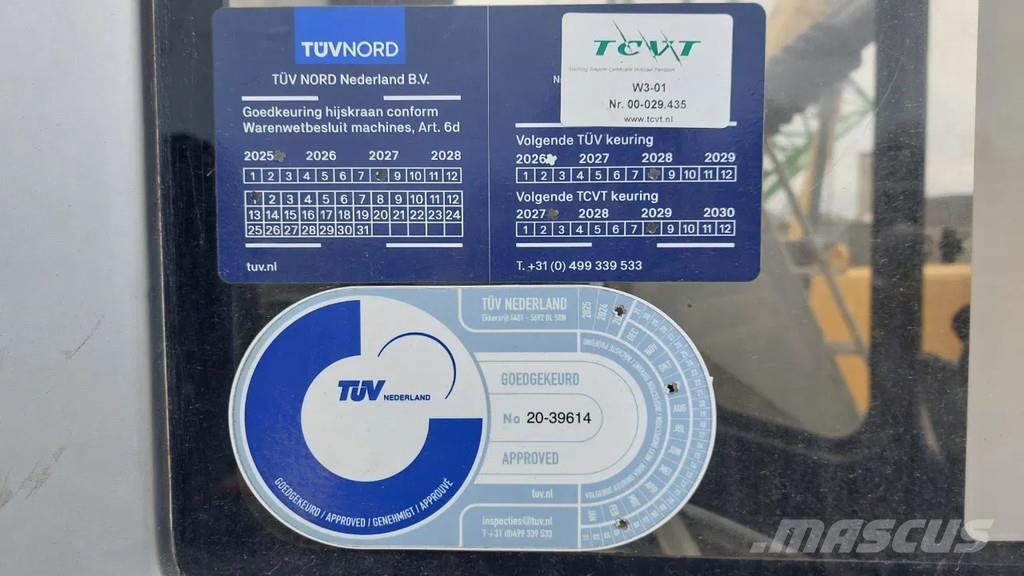 Terex CC400 رافعات مجنزرة