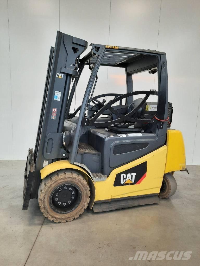 CAT EP45C-2 شاحنات ذات رافعات شوكية تعمل بالكهرباء