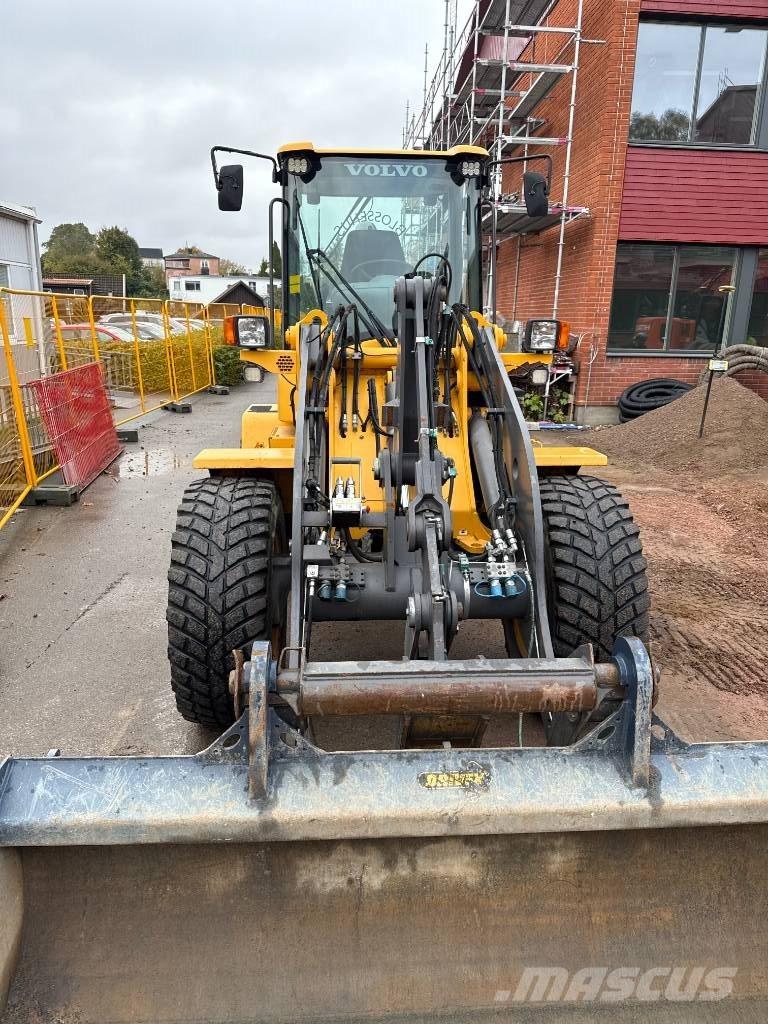 Volvo L 35 G لوادر بعجل