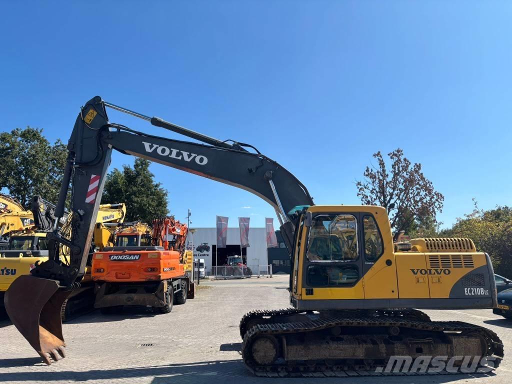 Volvo EC 210 B LC حفارات زحافة