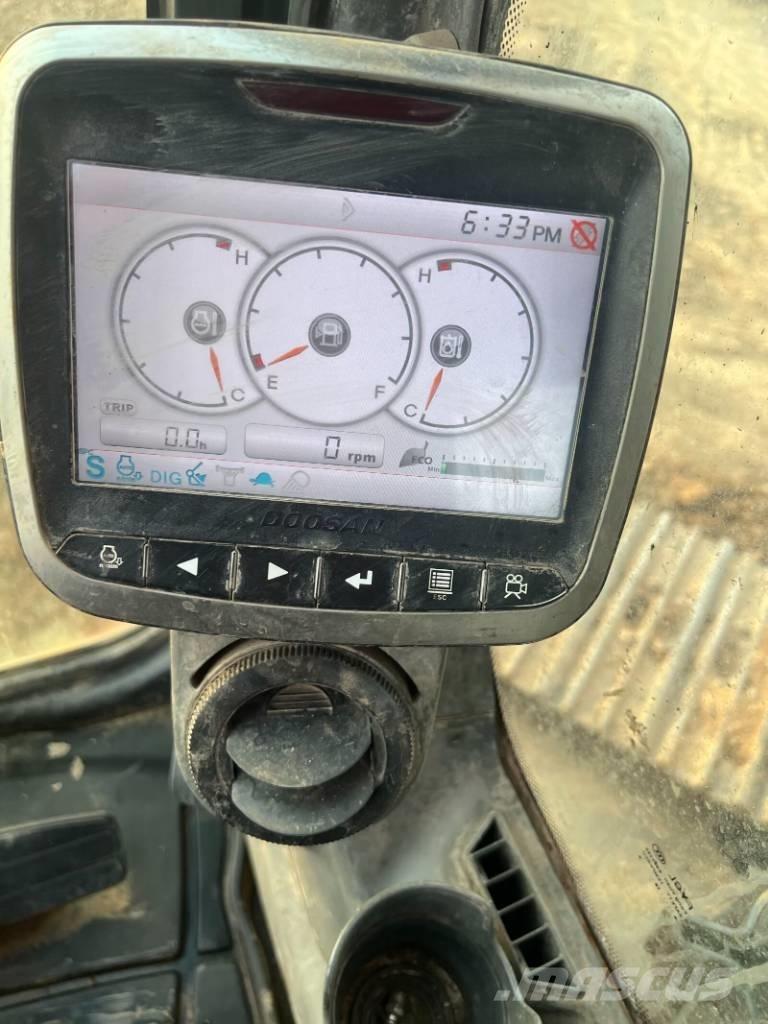 Doosan DX225LC-9C حفارات زحافة