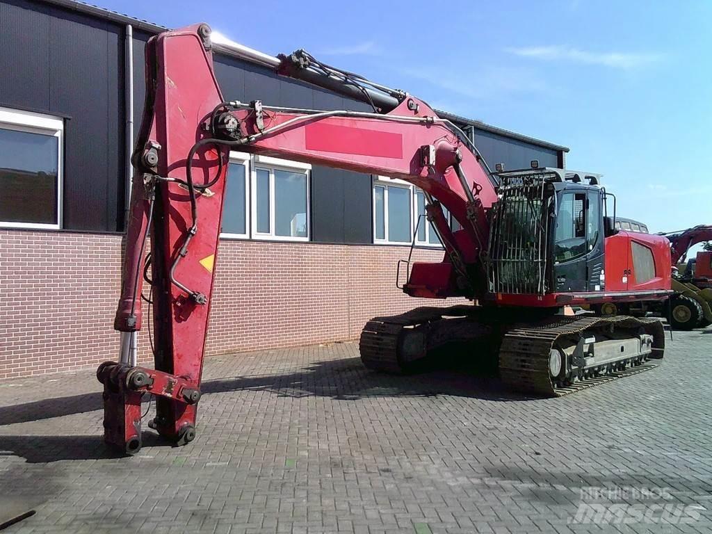 Liebherr R946 LC حفارات زحافة