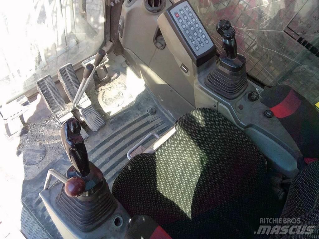 Liebherr R946 LC حفارات زحافة