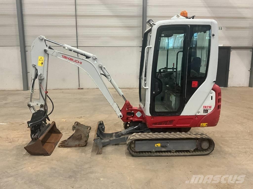 Takeuchi TB 216 حفارات صغيرة أقل من 7 طن (حفارات صغيرة)