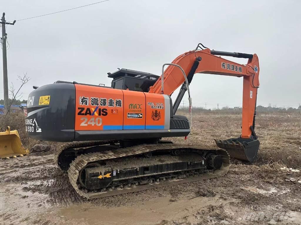 Hitachi ZX 240 حفارات زحافة