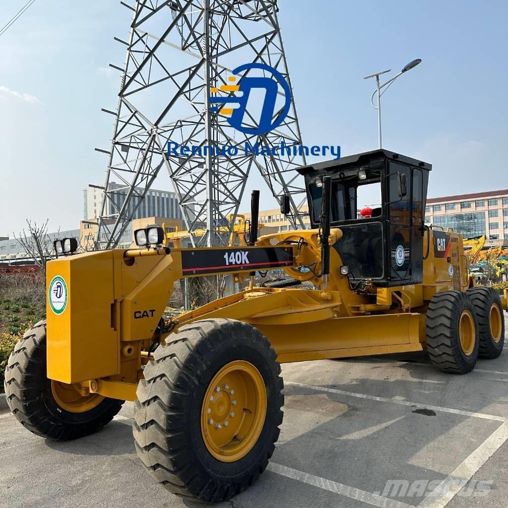 CAT 140K معدات تمهيد الطرق
