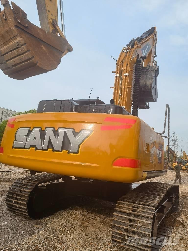 Sany SY 215 C حفارات وسط 7 طن - 12 طن